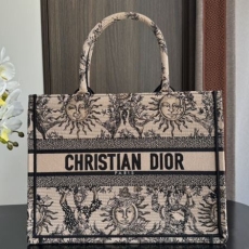 Christian Dior Shopping Bags